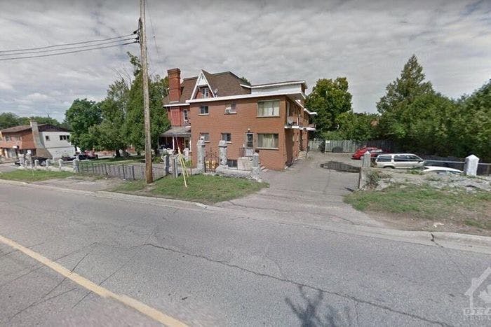 Well Located 12 Unit Brick Building For Sale in Pembroke!
