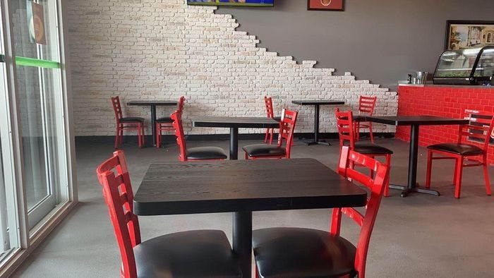 Fully Equipped Restaurant For Sale In The Heart Of Laval