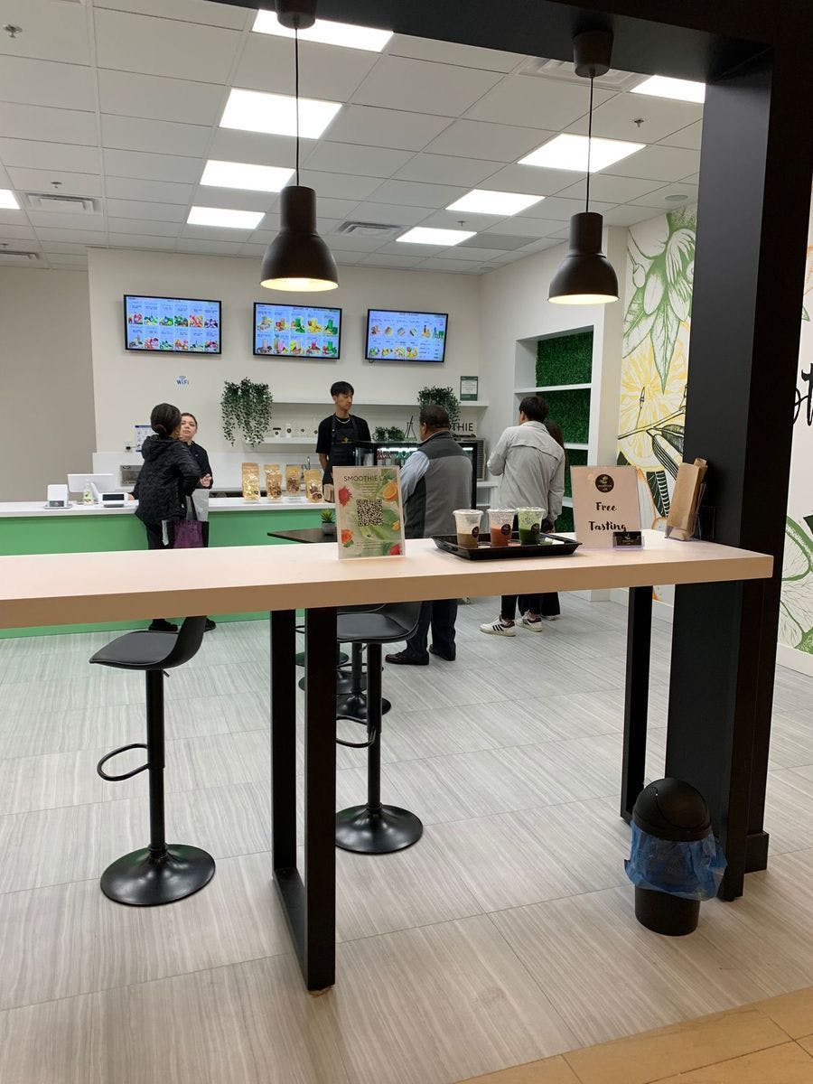 Smoothie Store for Sale in Richmond Hill