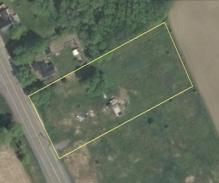 1 Acre Prime Building Lot In Winchester Springs