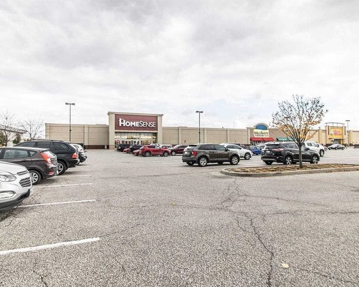 Retail Space For Lease In A Very Busy Walker Crossings Plaza 