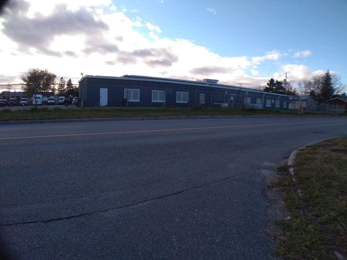 12,000 Sf Building On Large 2.47 Acre Lot For Sale in Smiths Falls
