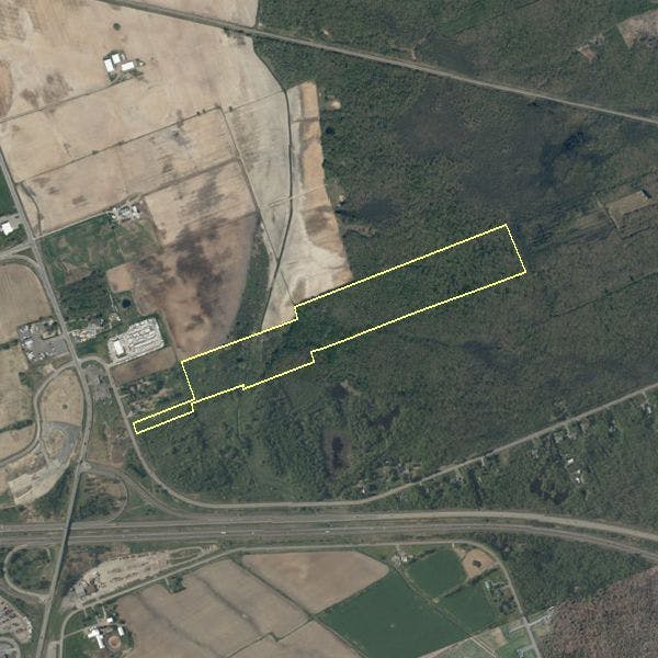 40 Acres With Commercial Or Residential Zoning In Vars Area